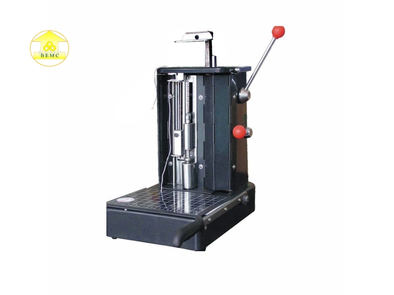 Máy khoan đóng chứng từ